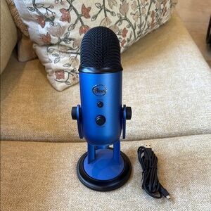 Logitech USB Microphone - Black and Blue
